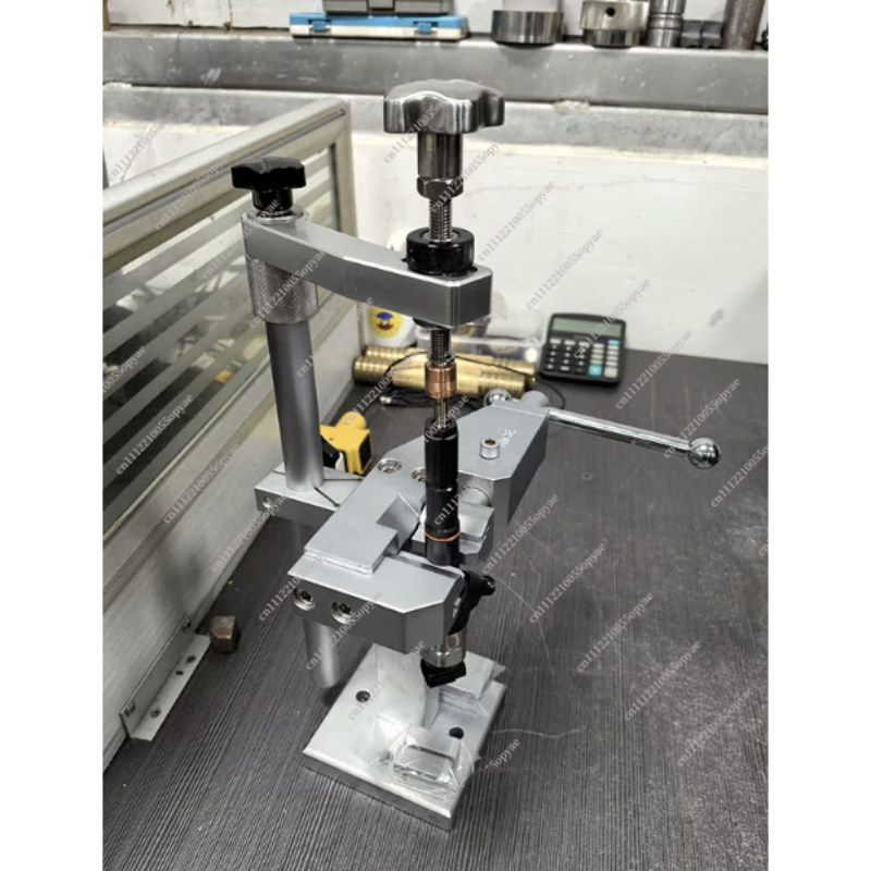 Common-Rail-Injektor-Demontage – Common Tools In Workshop Bewertung und Preis