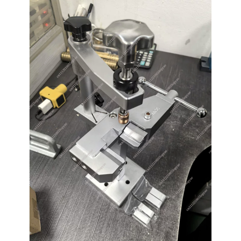Common-Rail-Injektor-Demontage – Common Tools In Workshop Bewertung und Preis